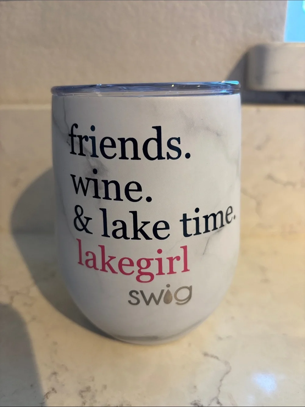 Swig Lakegirl Marble Insulated Wine Tumbler - Pink & White